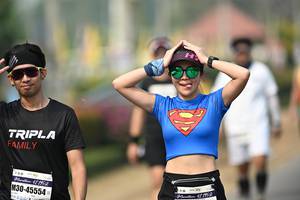 BIB: 42195, 4219, 45554
                            <button type="button" onclick="openModal(8500709)" class="btn btn-primary btn-sm float-right btn-popup" data-toggle="modal" data-target=".modal-high-quality">
                        <i class="fas fa-shopping-cart"></i> Add to Cart
                    </button>
                                            <button type="button" onclick="isThisMe(8500709, true)" class="btn btn-success btn-sm float-right btn-popup btn-isme hidden" data-toggle="tooltip" data-placement="bottom" title="นี่คือรูปของคุณใช่ไหม คลิกที่นี่เพื่อเอาเข้าอัลบั้ม">
                        <i class="fas fa-plus"></i> Add to album
                    </button>
                    <button type="button" onclick="isThisMe(8500709, false)" class="btn btn-warning btn-sm float-right btn-popup btn-isnotme hidden">
                        <i class="fas fa-ban"></i> Remove from album
                    </button>