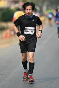 BIB: 42200
                            <button type="button" onclick="openModal(8523128)" class="btn btn-primary btn-sm float-right btn-popup" data-toggle="modal" data-target=".modal-high-quality">
                        <i class="fas fa-shopping-cart"></i> Add to Cart
                    </button>
                                            <button type="button" onclick="isThisMe(8523128, true)" class="btn btn-success btn-sm float-right btn-popup btn-isme hidden" data-toggle="tooltip" data-placement="bottom" title="นี่คือรูปของคุณใช่ไหม คลิกที่นี่เพื่อเอาเข้าอัลบั้ม">
                        <i class="fas fa-plus"></i> Add to album
                    </button>
                    <button type="button" onclick="isThisMe(8523128, false)" class="btn btn-warning btn-sm float-right btn-popup btn-isnotme hidden">
                        <i class="fas fa-ban"></i> Remove from album
                    </button>