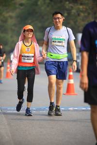 BIB: 20821, 40007
                            <button type="button" onclick="openModal(7566985)" class="btn btn-primary btn-sm float-right btn-popup" data-toggle="modal" data-target=".modal-high-quality">
                        <i class="fas fa-shopping-cart"></i> Add to Cart
                    </button>
                                            <button type="button" onclick="isThisMe(7566985, true)" class="btn btn-success btn-sm float-right btn-popup btn-isme hidden" data-toggle="tooltip" data-placement="bottom" title="นี่คือรูปของคุณใช่ไหม คลิกที่นี่เพื่อเอาเข้าอัลบั้ม">
                        <i class="fas fa-plus"></i> Add to album
                    </button>
                    <button type="button" onclick="isThisMe(7566985, false)" class="btn btn-warning btn-sm float-right btn-popup btn-isnotme hidden">
                        <i class="fas fa-ban"></i> Remove from album
                    </button>