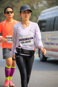 BIB: 42195, 40197
                            <button type="button" onclick="openModal(7548689)" class="btn btn-primary btn-sm float-right btn-popup" data-toggle="modal" data-target=".modal-high-quality">
                        <i class="fas fa-shopping-cart"></i> Add to Cart
                    </button>
                                            <button type="button" onclick="isThisMe(7548689, true)" class="btn btn-success btn-sm float-right btn-popup btn-isme hidden" data-toggle="tooltip" data-placement="bottom" title="นี่คือรูปของคุณใช่ไหม คลิกที่นี่เพื่อเอาเข้าอัลบั้ม">
                        <i class="fas fa-plus"></i> Add to album
                    </button>
                    <button type="button" onclick="isThisMe(7548689, false)" class="btn btn-warning btn-sm float-right btn-popup btn-isnotme hidden">
                        <i class="fas fa-ban"></i> Remove from album
                    </button>