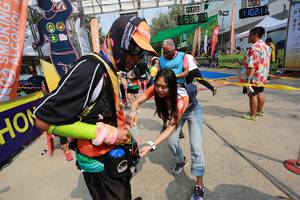 BIB: 2101, 953
                            <button type="button" onclick="openModal(10438445)" class="btn btn-primary btn-sm float-right btn-popup" data-toggle="modal" data-target=".modal-high-quality">
                        <i class="fas fa-shopping-cart"></i> Add to Cart
                    </button>
                                            <button type="button" onclick="isThisMe(10438445, true)" class="btn btn-success btn-sm float-right btn-popup btn-isme hidden" data-toggle="tooltip" data-placement="bottom" title="นี่คือรูปของคุณใช่ไหม คลิกที่นี่เพื่อเอาเข้าอัลบั้ม">
                        <i class="fas fa-plus"></i> Add to album
                    </button>
                    <button type="button" onclick="isThisMe(10438445, false)" class="btn btn-warning btn-sm float-right btn-popup btn-isnotme hidden">
                        <i class="fas fa-ban"></i> Remove from album
                    </button>