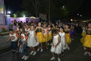 BIB: 
                            <button type="button" onclick="openModal(10436606)" class="btn btn-primary btn-sm float-right btn-popup" data-toggle="modal" data-target=".modal-high-quality">
                        <i class="fas fa-shopping-cart"></i> Add to Cart
                    </button>
                                            <button type="button" onclick="isThisMe(10436606, true)" class="btn btn-success btn-sm float-right btn-popup btn-isme hidden" data-toggle="tooltip" data-placement="bottom" title="นี่คือรูปของคุณใช่ไหม คลิกที่นี่เพื่อเอาเข้าอัลบั้ม">
                        <i class="fas fa-plus"></i> Add to album
                    </button>
                    <button type="button" onclick="isThisMe(10436606, false)" class="btn btn-warning btn-sm float-right btn-popup btn-isnotme hidden">
                        <i class="fas fa-ban"></i> Remove from album
                    </button>