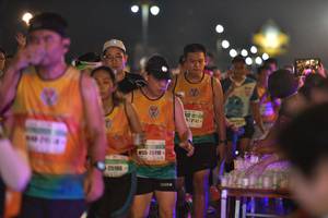 BIB: 26110
                            <button type="button" onclick="openModal(10436924)" class="btn btn-primary btn-sm float-right btn-popup" data-toggle="modal" data-target=".modal-high-quality">
                        <i class="fas fa-shopping-cart"></i> Add to Cart
                    </button>
                                            <button type="button" onclick="isThisMe(10436924, true)" class="btn btn-success btn-sm float-right btn-popup btn-isme hidden" data-toggle="tooltip" data-placement="bottom" title="นี่คือรูปของคุณใช่ไหม คลิกที่นี่เพื่อเอาเข้าอัลบั้ม">
                        <i class="fas fa-plus"></i> Add to album
                    </button>
                    <button type="button" onclick="isThisMe(10436924, false)" class="btn btn-warning btn-sm float-right btn-popup btn-isnotme hidden">
                        <i class="fas fa-ban"></i> Remove from album
                    </button>
