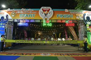 BIB: 1013, 9149, 42195, 000, 
                            <button type="button" onclick="openModal(10436560)" class="btn btn-primary btn-sm float-right btn-popup" data-toggle="modal" data-target=".modal-high-quality">
                        <i class="fas fa-shopping-cart"></i> Add to Cart
                    </button>
                                            <button type="button" onclick="isThisMe(10436560, true)" class="btn btn-success btn-sm float-right btn-popup btn-isme hidden" data-toggle="tooltip" data-placement="bottom" title="นี่คือรูปของคุณใช่ไหม คลิกที่นี่เพื่อเอาเข้าอัลบั้ม">
                        <i class="fas fa-plus"></i> Add to album
                    </button>
                    <button type="button" onclick="isThisMe(10436560, false)" class="btn btn-warning btn-sm float-right btn-popup btn-isnotme hidden">
                        <i class="fas fa-ban"></i> Remove from album
                    </button>