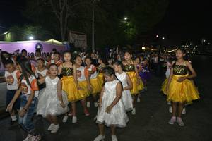 BIB: 
                            <button type="button" onclick="openModal(10436604)" class="btn btn-primary btn-sm float-right btn-popup" data-toggle="modal" data-target=".modal-high-quality">
                        <i class="fas fa-shopping-cart"></i> Add to Cart
                    </button>
                                            <button type="button" onclick="isThisMe(10436604, true)" class="btn btn-success btn-sm float-right btn-popup btn-isme hidden" data-toggle="tooltip" data-placement="bottom" title="นี่คือรูปของคุณใช่ไหม คลิกที่นี่เพื่อเอาเข้าอัลบั้ม">
                        <i class="fas fa-plus"></i> Add to album
                    </button>
                    <button type="button" onclick="isThisMe(10436604, false)" class="btn btn-warning btn-sm float-right btn-popup btn-isnotme hidden">
                        <i class="fas fa-ban"></i> Remove from album
                    </button>