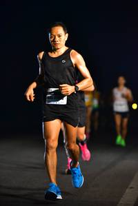 BIB: 4100
                            <button type="button" onclick="openModal(7389609)" class="btn btn-primary btn-sm float-right btn-popup" data-toggle="modal" data-target=".modal-high-quality">
                        <i class="fas fa-shopping-cart"></i> Add to Cart
                    </button>
                                            <button type="button" onclick="isThisMe(7389609, true)" class="btn btn-success btn-sm float-right btn-popup btn-isme hidden" data-toggle="tooltip" data-placement="bottom" title="นี่คือรูปของคุณใช่ไหม คลิกที่นี่เพื่อเอาเข้าอัลบั้ม">
                        <i class="fas fa-plus"></i> Add to album
                    </button>
                    <button type="button" onclick="isThisMe(7389609, false)" class="btn btn-warning btn-sm float-right btn-popup btn-isnotme hidden">
                        <i class="fas fa-ban"></i> Remove from album
                    </button>