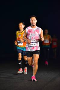 BIB: 47718, 42190
                            <button type="button" onclick="openModal(7379322)" class="btn btn-primary btn-sm float-right btn-popup" data-toggle="modal" data-target=".modal-high-quality">
                        <i class="fas fa-shopping-cart"></i> Add to Cart
                    </button>
                                            <button type="button" onclick="isThisMe(7379322, true)" class="btn btn-success btn-sm float-right btn-popup btn-isme hidden" data-toggle="tooltip" data-placement="bottom" title="นี่คือรูปของคุณใช่ไหม คลิกที่นี่เพื่อเอาเข้าอัลบั้ม">
                        <i class="fas fa-plus"></i> Add to album
                    </button>
                    <button type="button" onclick="isThisMe(7379322, false)" class="btn btn-warning btn-sm float-right btn-popup btn-isnotme hidden">
                        <i class="fas fa-ban"></i> Remove from album
                    </button>