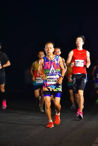 BIB: 464
                            <button type="button" onclick="openModal(7469539)" class="btn btn-primary btn-sm float-right btn-popup" data-toggle="modal" data-target=".modal-high-quality">
                        <i class="fas fa-shopping-cart"></i> Add to Cart
                    </button>
                                            <button type="button" onclick="isThisMe(7469539, true)" class="btn btn-success btn-sm float-right btn-popup btn-isme hidden" data-toggle="tooltip" data-placement="bottom" title="นี่คือรูปของคุณใช่ไหม คลิกที่นี่เพื่อเอาเข้าอัลบั้ม">
                        <i class="fas fa-plus"></i> Add to album
                    </button>
                    <button type="button" onclick="isThisMe(7469539, false)" class="btn btn-warning btn-sm float-right btn-popup btn-isnotme hidden">
                        <i class="fas fa-ban"></i> Remove from album
                    </button>