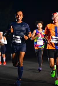 BIB: 410, 46106
                            <button type="button" onclick="openModal(7444638)" class="btn btn-primary btn-sm float-right btn-popup" data-toggle="modal" data-target=".modal-high-quality">
                        <i class="fas fa-shopping-cart"></i> Add to Cart
                    </button>
                                            <button type="button" onclick="isThisMe(7444638, true)" class="btn btn-success btn-sm float-right btn-popup btn-isme hidden" data-toggle="tooltip" data-placement="bottom" title="นี่คือรูปของคุณใช่ไหม คลิกที่นี่เพื่อเอาเข้าอัลบั้ม">
                        <i class="fas fa-plus"></i> Add to album
                    </button>
                    <button type="button" onclick="isThisMe(7444638, false)" class="btn btn-warning btn-sm float-right btn-popup btn-isnotme hidden">
                        <i class="fas fa-ban"></i> Remove from album
                    </button>