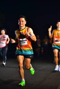 BIB: 41107
                            <button type="button" onclick="openModal(7900784)" class="btn btn-primary btn-sm float-right btn-popup" data-toggle="modal" data-target=".modal-high-quality">
                        <i class="fas fa-shopping-cart"></i> Add to Cart
                    </button>
                                            <button type="button" onclick="isThisMe(7900784, true)" class="btn btn-success btn-sm float-right btn-popup btn-isme hidden" data-toggle="tooltip" data-placement="bottom" title="นี่คือรูปของคุณใช่ไหม คลิกที่นี่เพื่อเอาเข้าอัลบั้ม">
                        <i class="fas fa-plus"></i> Add to album
                    </button>
                    <button type="button" onclick="isThisMe(7900784, false)" class="btn btn-warning btn-sm float-right btn-popup btn-isnotme hidden">
                        <i class="fas fa-ban"></i> Remove from album
                    </button>