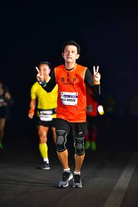 BIB: 40938
                            <button type="button" onclick="openModal(7396687)" class="btn btn-primary btn-sm float-right btn-popup" data-toggle="modal" data-target=".modal-high-quality">
                        <i class="fas fa-shopping-cart"></i> Add to Cart
                    </button>
                                            <button type="button" onclick="isThisMe(7396687, true)" class="btn btn-success btn-sm float-right btn-popup btn-isme hidden" data-toggle="tooltip" data-placement="bottom" title="นี่คือรูปของคุณใช่ไหม คลิกที่นี่เพื่อเอาเข้าอัลบั้ม">
                        <i class="fas fa-plus"></i> Add to album
                    </button>
                    <button type="button" onclick="isThisMe(7396687, false)" class="btn btn-warning btn-sm float-right btn-popup btn-isnotme hidden">
                        <i class="fas fa-ban"></i> Remove from album
                    </button>