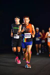 BIB: 41199, 4210
                            <button type="button" onclick="openModal(7460306)" class="btn btn-primary btn-sm float-right btn-popup" data-toggle="modal" data-target=".modal-high-quality">
                        <i class="fas fa-shopping-cart"></i> Add to Cart
                    </button>
                                            <button type="button" onclick="isThisMe(7460306, true)" class="btn btn-success btn-sm float-right btn-popup btn-isme hidden" data-toggle="tooltip" data-placement="bottom" title="นี่คือรูปของคุณใช่ไหม คลิกที่นี่เพื่อเอาเข้าอัลบั้ม">
                        <i class="fas fa-plus"></i> Add to album
                    </button>
                    <button type="button" onclick="isThisMe(7460306, false)" class="btn btn-warning btn-sm float-right btn-popup btn-isnotme hidden">
                        <i class="fas fa-ban"></i> Remove from album
                    </button>