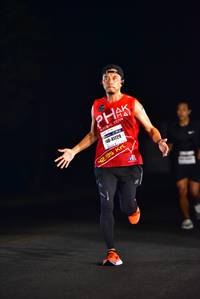 BIB: 41729, 42195
                            <button type="button" onclick="openModal(7407851)" class="btn btn-primary btn-sm float-right btn-popup" data-toggle="modal" data-target=".modal-high-quality">
                        <i class="fas fa-shopping-cart"></i> Add to Cart
                    </button>
                                            <button type="button" onclick="isThisMe(7407851, true)" class="btn btn-success btn-sm float-right btn-popup btn-isme hidden" data-toggle="tooltip" data-placement="bottom" title="นี่คือรูปของคุณใช่ไหม คลิกที่นี่เพื่อเอาเข้าอัลบั้ม">
                        <i class="fas fa-plus"></i> Add to album
                    </button>
                    <button type="button" onclick="isThisMe(7407851, false)" class="btn btn-warning btn-sm float-right btn-popup btn-isnotme hidden">
                        <i class="fas fa-ban"></i> Remove from album
                    </button>