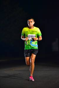 BIB: 4680
                            <button type="button" onclick="openModal(7432631)" class="btn btn-primary btn-sm float-right btn-popup" data-toggle="modal" data-target=".modal-high-quality">
                        <i class="fas fa-shopping-cart"></i> Add to Cart
                    </button>
                                            <button type="button" onclick="isThisMe(7432631, true)" class="btn btn-success btn-sm float-right btn-popup btn-isme hidden" data-toggle="tooltip" data-placement="bottom" title="นี่คือรูปของคุณใช่ไหม คลิกที่นี่เพื่อเอาเข้าอัลบั้ม">
                        <i class="fas fa-plus"></i> Add to album
                    </button>
                    <button type="button" onclick="isThisMe(7432631, false)" class="btn btn-warning btn-sm float-right btn-popup btn-isnotme hidden">
                        <i class="fas fa-ban"></i> Remove from album
                    </button>