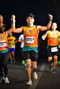 BIB: 41751, 40177
                            <button type="button" onclick="openModal(8183574)" class="btn btn-primary btn-sm float-right btn-popup" data-toggle="modal" data-target=".modal-high-quality">
                        <i class="fas fa-shopping-cart"></i> Add to Cart
                    </button>
                                            <button type="button" onclick="isThisMe(8183574, true)" class="btn btn-success btn-sm float-right btn-popup btn-isme hidden" data-toggle="tooltip" data-placement="bottom" title="นี่คือรูปของคุณใช่ไหม คลิกที่นี่เพื่อเอาเข้าอัลบั้ม">
                        <i class="fas fa-plus"></i> Add to album
                    </button>
                    <button type="button" onclick="isThisMe(8183574, false)" class="btn btn-warning btn-sm float-right btn-popup btn-isnotme hidden">
                        <i class="fas fa-ban"></i> Remove from album
                    </button>