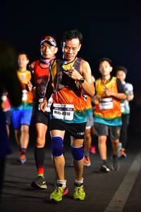 BIB: 4310
                            <button type="button" onclick="openModal(7417283)" class="btn btn-primary btn-sm float-right btn-popup" data-toggle="modal" data-target=".modal-high-quality">
                        <i class="fas fa-shopping-cart"></i> Add to Cart
                    </button>
                                            <button type="button" onclick="isThisMe(7417283, true)" class="btn btn-success btn-sm float-right btn-popup btn-isme hidden" data-toggle="tooltip" data-placement="bottom" title="นี่คือรูปของคุณใช่ไหม คลิกที่นี่เพื่อเอาเข้าอัลบั้ม">
                        <i class="fas fa-plus"></i> Add to album
                    </button>
                    <button type="button" onclick="isThisMe(7417283, false)" class="btn btn-warning btn-sm float-right btn-popup btn-isnotme hidden">
                        <i class="fas fa-ban"></i> Remove from album
                    </button>