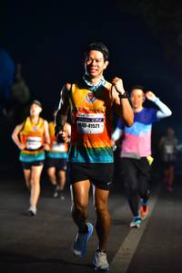BIB: 41521
                            <button type="button" onclick="openModal(7756724)" class="btn btn-primary btn-sm float-right btn-popup" data-toggle="modal" data-target=".modal-high-quality">
                        <i class="fas fa-shopping-cart"></i> Add to Cart
                    </button>
                                            <button type="button" onclick="isThisMe(7756724, true)" class="btn btn-success btn-sm float-right btn-popup btn-isme hidden" data-toggle="tooltip" data-placement="bottom" title="นี่คือรูปของคุณใช่ไหม คลิกที่นี่เพื่อเอาเข้าอัลบั้ม">
                        <i class="fas fa-plus"></i> Add to album
                    </button>
                    <button type="button" onclick="isThisMe(7756724, false)" class="btn btn-warning btn-sm float-right btn-popup btn-isnotme hidden">
                        <i class="fas fa-ban"></i> Remove from album
                    </button>