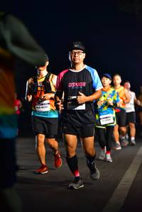 BIB: 046391
                            <button type="button" onclick="openModal(8322086)" class="btn btn-primary btn-sm float-right btn-popup" data-toggle="modal" data-target=".modal-high-quality">
                        <i class="fas fa-shopping-cart"></i> Add to Cart
                    </button>
                                            <button type="button" onclick="isThisMe(8322086, true)" class="btn btn-success btn-sm float-right btn-popup btn-isme hidden" data-toggle="tooltip" data-placement="bottom" title="นี่คือรูปของคุณใช่ไหม คลิกที่นี่เพื่อเอาเข้าอัลบั้ม">
                        <i class="fas fa-plus"></i> Add to album
                    </button>
                    <button type="button" onclick="isThisMe(8322086, false)" class="btn btn-warning btn-sm float-right btn-popup btn-isnotme hidden">
                        <i class="fas fa-ban"></i> Remove from album
                    </button>