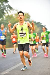 BIB: 41010
                            <button type="button" onclick="openModal(8570130)" class="btn btn-primary btn-sm float-right btn-popup" data-toggle="modal" data-target=".modal-high-quality">
                        <i class="fas fa-shopping-cart"></i> Add to Cart
                    </button>
                                            <button type="button" onclick="isThisMe(8570130, true)" class="btn btn-success btn-sm float-right btn-popup btn-isme hidden" data-toggle="tooltip" data-placement="bottom" title="นี่คือรูปของคุณใช่ไหม คลิกที่นี่เพื่อเอาเข้าอัลบั้ม">
                        <i class="fas fa-plus"></i> Add to album
                    </button>
                    <button type="button" onclick="isThisMe(8570130, false)" class="btn btn-warning btn-sm float-right btn-popup btn-isnotme hidden">
                        <i class="fas fa-ban"></i> Remove from album
                    </button>