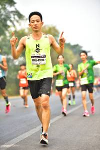 BIB: 41010
                            <button type="button" onclick="openModal(8570182)" class="btn btn-primary btn-sm float-right btn-popup" data-toggle="modal" data-target=".modal-high-quality">
                        <i class="fas fa-shopping-cart"></i> Add to Cart
                    </button>
                                            <button type="button" onclick="isThisMe(8570182, true)" class="btn btn-success btn-sm float-right btn-popup btn-isme hidden" data-toggle="tooltip" data-placement="bottom" title="นี่คือรูปของคุณใช่ไหม คลิกที่นี่เพื่อเอาเข้าอัลบั้ม">
                        <i class="fas fa-plus"></i> Add to album
                    </button>
                    <button type="button" onclick="isThisMe(8570182, false)" class="btn btn-warning btn-sm float-right btn-popup btn-isnotme hidden">
                        <i class="fas fa-ban"></i> Remove from album
                    </button>