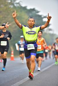 BIB: 2113
                            <button type="button" onclick="openModal(8541954)" class="btn btn-primary btn-sm float-right btn-popup" data-toggle="modal" data-target=".modal-high-quality">
                        <i class="fas fa-shopping-cart"></i> Add to Cart
                    </button>
                                            <button type="button" onclick="isThisMe(8541954, true)" class="btn btn-success btn-sm float-right btn-popup btn-isme hidden" data-toggle="tooltip" data-placement="bottom" title="นี่คือรูปของคุณใช่ไหม คลิกที่นี่เพื่อเอาเข้าอัลบั้ม">
                        <i class="fas fa-plus"></i> Add to album
                    </button>
                    <button type="button" onclick="isThisMe(8541954, false)" class="btn btn-warning btn-sm float-right btn-popup btn-isnotme hidden">
                        <i class="fas fa-ban"></i> Remove from album
                    </button>