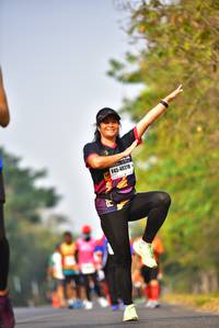 BIB: 40318
                            <button type="button" onclick="openModal(8884974)" class="btn btn-primary btn-sm float-right btn-popup" data-toggle="modal" data-target=".modal-high-quality">
                        <i class="fas fa-shopping-cart"></i> Add to Cart
                    </button>
                                            <button type="button" onclick="isThisMe(8884974, true)" class="btn btn-success btn-sm float-right btn-popup btn-isme hidden" data-toggle="tooltip" data-placement="bottom" title="นี่คือรูปของคุณใช่ไหม คลิกที่นี่เพื่อเอาเข้าอัลบั้ม">
                        <i class="fas fa-plus"></i> Add to album
                    </button>
                    <button type="button" onclick="isThisMe(8884974, false)" class="btn btn-warning btn-sm float-right btn-popup btn-isnotme hidden">
                        <i class="fas fa-ban"></i> Remove from album
                    </button>