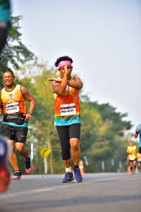 BIB: 47962, 42121
                            <button type="button" onclick="openModal(8892782)" class="btn btn-primary btn-sm float-right btn-popup" data-toggle="modal" data-target=".modal-high-quality">
                        <i class="fas fa-shopping-cart"></i> Add to Cart
                    </button>
                                            <button type="button" onclick="isThisMe(8892782, true)" class="btn btn-success btn-sm float-right btn-popup btn-isme hidden" data-toggle="tooltip" data-placement="bottom" title="นี่คือรูปของคุณใช่ไหม คลิกที่นี่เพื่อเอาเข้าอัลบั้ม">
                        <i class="fas fa-plus"></i> Add to album
                    </button>
                    <button type="button" onclick="isThisMe(8892782, false)" class="btn btn-warning btn-sm float-right btn-popup btn-isnotme hidden">
                        <i class="fas fa-ban"></i> Remove from album
                    </button>