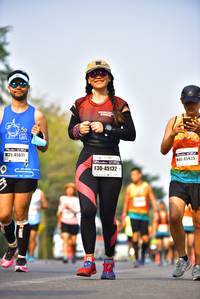 BIB: 45611, 45935, 45132
                            <button type="button" onclick="openModal(8891994)" class="btn btn-primary btn-sm float-right btn-popup" data-toggle="modal" data-target=".modal-high-quality">
                        <i class="fas fa-shopping-cart"></i> Add to Cart
                    </button>
                                            <button type="button" onclick="isThisMe(8891994, true)" class="btn btn-success btn-sm float-right btn-popup btn-isme hidden" data-toggle="tooltip" data-placement="bottom" title="นี่คือรูปของคุณใช่ไหม คลิกที่นี่เพื่อเอาเข้าอัลบั้ม">
                        <i class="fas fa-plus"></i> Add to album
                    </button>
                    <button type="button" onclick="isThisMe(8891994, false)" class="btn btn-warning btn-sm float-right btn-popup btn-isnotme hidden">
                        <i class="fas fa-ban"></i> Remove from album
                    </button>