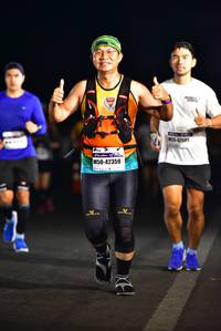 BIB: 425, 42359
                            <button type="button" onclick="openModal(8926282)" class="btn btn-primary btn-sm float-right btn-popup" data-toggle="modal" data-target=".modal-high-quality">
                        <i class="fas fa-shopping-cart"></i> Add to Cart
                    </button>
                                            <button type="button" onclick="isThisMe(8926282, true)" class="btn btn-success btn-sm float-right btn-popup btn-isme hidden" data-toggle="tooltip" data-placement="bottom" title="นี่คือรูปของคุณใช่ไหม คลิกที่นี่เพื่อเอาเข้าอัลบั้ม">
                        <i class="fas fa-plus"></i> Add to album
                    </button>
                    <button type="button" onclick="isThisMe(8926282, false)" class="btn btn-warning btn-sm float-right btn-popup btn-isnotme hidden">
                        <i class="fas fa-ban"></i> Remove from album
                    </button>