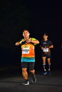 BIB: 42915, 
                            <button type="button" onclick="openModal(8935314)" class="btn btn-primary btn-sm float-right btn-popup" data-toggle="modal" data-target=".modal-high-quality">
                        <i class="fas fa-shopping-cart"></i> Add to Cart
                    </button>
                                            <button type="button" onclick="isThisMe(8935314, true)" class="btn btn-success btn-sm float-right btn-popup btn-isme hidden" data-toggle="tooltip" data-placement="bottom" title="นี่คือรูปของคุณใช่ไหม คลิกที่นี่เพื่อเอาเข้าอัลบั้ม">
                        <i class="fas fa-plus"></i> Add to album
                    </button>
                    <button type="button" onclick="isThisMe(8935314, false)" class="btn btn-warning btn-sm float-right btn-popup btn-isnotme hidden">
                        <i class="fas fa-ban"></i> Remove from album
                    </button>