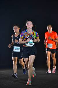 BIB: 25203
                            <button type="button" onclick="openModal(8958138)" class="btn btn-primary btn-sm float-right btn-popup" data-toggle="modal" data-target=".modal-high-quality">
                        <i class="fas fa-shopping-cart"></i> Add to Cart
                    </button>
                                            <button type="button" onclick="isThisMe(8958138, true)" class="btn btn-success btn-sm float-right btn-popup btn-isme hidden" data-toggle="tooltip" data-placement="bottom" title="นี่คือรูปของคุณใช่ไหม คลิกที่นี่เพื่อเอาเข้าอัลบั้ม">
                        <i class="fas fa-plus"></i> Add to album
                    </button>
                    <button type="button" onclick="isThisMe(8958138, false)" class="btn btn-warning btn-sm float-right btn-popup btn-isnotme hidden">
                        <i class="fas fa-ban"></i> Remove from album
                    </button>