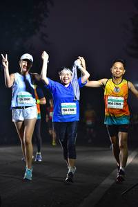 BIB: 20641, 27045, 27040
                            <button type="button" onclick="openModal(9005640)" class="btn btn-primary btn-sm float-right btn-popup" data-toggle="modal" data-target=".modal-high-quality">
                        <i class="fas fa-shopping-cart"></i> Add to Cart
                    </button>
                                            <button type="button" onclick="isThisMe(9005640, true)" class="btn btn-success btn-sm float-right btn-popup btn-isme hidden" data-toggle="tooltip" data-placement="bottom" title="นี่คือรูปของคุณใช่ไหม คลิกที่นี่เพื่อเอาเข้าอัลบั้ม">
                        <i class="fas fa-plus"></i> Add to album
                    </button>
                    <button type="button" onclick="isThisMe(9005640, false)" class="btn btn-warning btn-sm float-right btn-popup btn-isnotme hidden">
                        <i class="fas fa-ban"></i> Remove from album
                    </button>