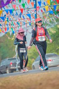 BIB: 40206
                            <button type="button" onclick="openModal(9679511)" class="btn btn-primary btn-sm float-right btn-popup" data-toggle="modal" data-target=".modal-high-quality">
                        <i class="fas fa-shopping-cart"></i> Add to Cart
                    </button>
                                            <button type="button" onclick="isThisMe(9679511, true)" class="btn btn-success btn-sm float-right btn-popup btn-isme hidden" data-toggle="tooltip" data-placement="bottom" title="นี่คือรูปของคุณใช่ไหม คลิกที่นี่เพื่อเอาเข้าอัลบั้ม">
                        <i class="fas fa-plus"></i> Add to album
                    </button>
                    <button type="button" onclick="isThisMe(9679511, false)" class="btn btn-warning btn-sm float-right btn-popup btn-isnotme hidden">
                        <i class="fas fa-ban"></i> Remove from album
                    </button>