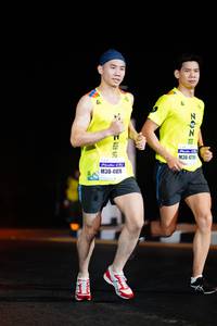 BIB: 479, 41870
                            <button type="button" onclick="openModal(7824036)" class="btn btn-primary btn-sm float-right btn-popup" data-toggle="modal" data-target=".modal-high-quality">
                        <i class="fas fa-shopping-cart"></i> Add to Cart
                    </button>
                                            <button type="button" onclick="isThisMe(7824036, true)" class="btn btn-success btn-sm float-right btn-popup btn-isme hidden" data-toggle="tooltip" data-placement="bottom" title="นี่คือรูปของคุณใช่ไหม คลิกที่นี่เพื่อเอาเข้าอัลบั้ม">
                        <i class="fas fa-plus"></i> Add to album
                    </button>
                    <button type="button" onclick="isThisMe(7824036, false)" class="btn btn-warning btn-sm float-right btn-popup btn-isnotme hidden">
                        <i class="fas fa-ban"></i> Remove from album
                    </button>