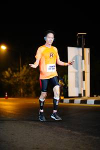 BIB: 140
                            <button type="button" onclick="openModal(7831244)" class="btn btn-primary btn-sm float-right btn-popup" data-toggle="modal" data-target=".modal-high-quality">
                        <i class="fas fa-shopping-cart"></i> Add to Cart
                    </button>
                                            <button type="button" onclick="isThisMe(7831244, true)" class="btn btn-success btn-sm float-right btn-popup btn-isme hidden" data-toggle="tooltip" data-placement="bottom" title="นี่คือรูปของคุณใช่ไหม คลิกที่นี่เพื่อเอาเข้าอัลบั้ม">
                        <i class="fas fa-plus"></i> Add to album
                    </button>
                    <button type="button" onclick="isThisMe(7831244, false)" class="btn btn-warning btn-sm float-right btn-popup btn-isnotme hidden">
                        <i class="fas fa-ban"></i> Remove from album
                    </button>