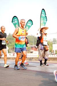 BIB: 400
                            <button type="button" onclick="openModal(7743061)" class="btn btn-primary btn-sm float-right btn-popup" data-toggle="modal" data-target=".modal-high-quality">
                        <i class="fas fa-shopping-cart"></i> Add to Cart
                    </button>
                                            <button type="button" onclick="isThisMe(7743061, true)" class="btn btn-success btn-sm float-right btn-popup btn-isme hidden" data-toggle="tooltip" data-placement="bottom" title="นี่คือรูปของคุณใช่ไหม คลิกที่นี่เพื่อเอาเข้าอัลบั้ม">
                        <i class="fas fa-plus"></i> Add to album
                    </button>
                    <button type="button" onclick="isThisMe(7743061, false)" class="btn btn-warning btn-sm float-right btn-popup btn-isnotme hidden">
                        <i class="fas fa-ban"></i> Remove from album
                    </button>