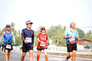 BIB: 4816, 7522
                            <button type="button" onclick="openModal(7778302)" class="btn btn-primary btn-sm float-right btn-popup" data-toggle="modal" data-target=".modal-high-quality">
                        <i class="fas fa-shopping-cart"></i> Add to Cart
                    </button>
                                            <button type="button" onclick="isThisMe(7778302, true)" class="btn btn-success btn-sm float-right btn-popup btn-isme hidden" data-toggle="tooltip" data-placement="bottom" title="นี่คือรูปของคุณใช่ไหม คลิกที่นี่เพื่อเอาเข้าอัลบั้ม">
                        <i class="fas fa-plus"></i> Add to album
                    </button>
                    <button type="button" onclick="isThisMe(7778302, false)" class="btn btn-warning btn-sm float-right btn-popup btn-isnotme hidden">
                        <i class="fas fa-ban"></i> Remove from album
                    </button>