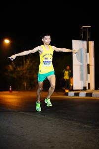 BIB: 411
                            <button type="button" onclick="openModal(10160669)" class="btn btn-primary btn-sm float-right btn-popup" data-toggle="modal" data-target=".modal-high-quality">
                        <i class="fas fa-shopping-cart"></i> Add to Cart
                    </button>
                                            <button type="button" onclick="isThisMe(10160669, true)" class="btn btn-success btn-sm float-right btn-popup btn-isme hidden" data-toggle="tooltip" data-placement="bottom" title="นี่คือรูปของคุณใช่ไหม คลิกที่นี่เพื่อเอาเข้าอัลบั้ม">
                        <i class="fas fa-plus"></i> Add to album
                    </button>
                    <button type="button" onclick="isThisMe(10160669, false)" class="btn btn-warning btn-sm float-right btn-popup btn-isnotme hidden">
                        <i class="fas fa-ban"></i> Remove from album
                    </button>