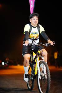 BIB: 
                            <button type="button" onclick="openModal(10161090)" class="btn btn-primary btn-sm float-right btn-popup" data-toggle="modal" data-target=".modal-high-quality">
                        <i class="fas fa-shopping-cart"></i> Add to Cart
                    </button>
                                            <button type="button" onclick="isThisMe(10161090, true)" class="btn btn-success btn-sm float-right btn-popup btn-isme hidden" data-toggle="tooltip" data-placement="bottom" title="นี่คือรูปของคุณใช่ไหม คลิกที่นี่เพื่อเอาเข้าอัลบั้ม">
                        <i class="fas fa-plus"></i> Add to album
                    </button>
                    <button type="button" onclick="isThisMe(10161090, false)" class="btn btn-warning btn-sm float-right btn-popup btn-isnotme hidden">
                        <i class="fas fa-ban"></i> Remove from album
                    </button>