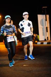 BIB: 46515, 40553
                            <button type="button" onclick="openModal(10259379)" class="btn btn-primary btn-sm float-right btn-popup" data-toggle="modal" data-target=".modal-high-quality">
                        <i class="fas fa-shopping-cart"></i> Add to Cart
                    </button>
                                            <button type="button" onclick="isThisMe(10259379, true)" class="btn btn-success btn-sm float-right btn-popup btn-isme hidden" data-toggle="tooltip" data-placement="bottom" title="นี่คือรูปของคุณใช่ไหม คลิกที่นี่เพื่อเอาเข้าอัลบั้ม">
                        <i class="fas fa-plus"></i> Add to album
                    </button>
                    <button type="button" onclick="isThisMe(10259379, false)" class="btn btn-warning btn-sm float-right btn-popup btn-isnotme hidden">
                        <i class="fas fa-ban"></i> Remove from album
                    </button>