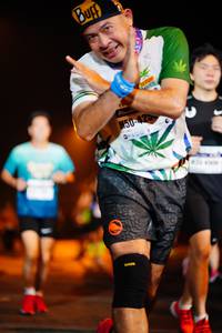 BIB: 425
                            <button type="button" onclick="openModal(10172187)" class="btn btn-primary btn-sm float-right btn-popup" data-toggle="modal" data-target=".modal-high-quality">
                        <i class="fas fa-shopping-cart"></i> Add to Cart
                    </button>
                                            <button type="button" onclick="isThisMe(10172187, true)" class="btn btn-success btn-sm float-right btn-popup btn-isme hidden" data-toggle="tooltip" data-placement="bottom" title="นี่คือรูปของคุณใช่ไหม คลิกที่นี่เพื่อเอาเข้าอัลบั้ม">
                        <i class="fas fa-plus"></i> Add to album
                    </button>
                    <button type="button" onclick="isThisMe(10172187, false)" class="btn btn-warning btn-sm float-right btn-popup btn-isnotme hidden">
                        <i class="fas fa-ban"></i> Remove from album
                    </button>