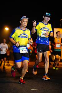 BIB: 211
                            <button type="button" onclick="openModal(10262649)" class="btn btn-primary btn-sm float-right btn-popup" data-toggle="modal" data-target=".modal-high-quality">
                        <i class="fas fa-shopping-cart"></i> Add to Cart
                    </button>
                                            <button type="button" onclick="isThisMe(10262649, true)" class="btn btn-success btn-sm float-right btn-popup btn-isme hidden" data-toggle="tooltip" data-placement="bottom" title="นี่คือรูปของคุณใช่ไหม คลิกที่นี่เพื่อเอาเข้าอัลบั้ม">
                        <i class="fas fa-plus"></i> Add to album
                    </button>
                    <button type="button" onclick="isThisMe(10262649, false)" class="btn btn-warning btn-sm float-right btn-popup btn-isnotme hidden">
                        <i class="fas fa-ban"></i> Remove from album
                    </button>