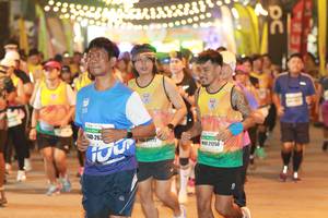 BIB: 21250, 263
                            <button type="button" onclick="openModal(9018840)" class="btn btn-primary btn-sm float-right btn-popup" data-toggle="modal" data-target=".modal-high-quality">
                        <i class="fas fa-shopping-cart"></i> Add to Cart
                    </button>
                                            <button type="button" onclick="isThisMe(9018840, true)" class="btn btn-success btn-sm float-right btn-popup btn-isme hidden" data-toggle="tooltip" data-placement="bottom" title="นี่คือรูปของคุณใช่ไหม คลิกที่นี่เพื่อเอาเข้าอัลบั้ม">
                        <i class="fas fa-plus"></i> Add to album
                    </button>
                    <button type="button" onclick="isThisMe(9018840, false)" class="btn btn-warning btn-sm float-right btn-popup btn-isnotme hidden">
                        <i class="fas fa-ban"></i> Remove from album
                    </button>