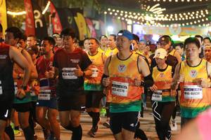 BIB: 4237, 46030, 47276, 4535, 41181
                            <button type="button" onclick="openModal(10142293)" class="btn btn-primary btn-sm float-right btn-popup" data-toggle="modal" data-target=".modal-high-quality">
                        <i class="fas fa-shopping-cart"></i> Add to Cart
                    </button>
                                            <button type="button" onclick="isThisMe(10142293, true)" class="btn btn-success btn-sm float-right btn-popup btn-isme hidden" data-toggle="tooltip" data-placement="bottom" title="นี่คือรูปของคุณใช่ไหม คลิกที่นี่เพื่อเอาเข้าอัลบั้ม">
                        <i class="fas fa-plus"></i> Add to album
                    </button>
                    <button type="button" onclick="isThisMe(10142293, false)" class="btn btn-warning btn-sm float-right btn-popup btn-isnotme hidden">
                        <i class="fas fa-ban"></i> Remove from album
                    </button>