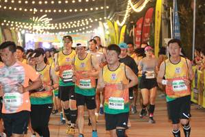 BIB: 22732, 26236, 2157, 2779, 27803
                            <button type="button" onclick="openModal(9013424)" class="btn btn-primary btn-sm float-right btn-popup" data-toggle="modal" data-target=".modal-high-quality">
                        <i class="fas fa-shopping-cart"></i> Add to Cart
                    </button>
                                            <button type="button" onclick="isThisMe(9013424, true)" class="btn btn-success btn-sm float-right btn-popup btn-isme hidden" data-toggle="tooltip" data-placement="bottom" title="นี่คือรูปของคุณใช่ไหม คลิกที่นี่เพื่อเอาเข้าอัลบั้ม">
                        <i class="fas fa-plus"></i> Add to album
                    </button>
                    <button type="button" onclick="isThisMe(9013424, false)" class="btn btn-warning btn-sm float-right btn-popup btn-isnotme hidden">
                        <i class="fas fa-ban"></i> Remove from album
                    </button>