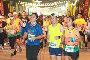 BIB: 21438, 25397
                            <button type="button" onclick="openModal(9003548)" class="btn btn-primary btn-sm float-right btn-popup" data-toggle="modal" data-target=".modal-high-quality">
                        <i class="fas fa-shopping-cart"></i> Add to Cart
                    </button>
                                            <button type="button" onclick="isThisMe(9003548, true)" class="btn btn-success btn-sm float-right btn-popup btn-isme hidden" data-toggle="tooltip" data-placement="bottom" title="นี่คือรูปของคุณใช่ไหม คลิกที่นี่เพื่อเอาเข้าอัลบั้ม">
                        <i class="fas fa-plus"></i> Add to album
                    </button>
                    <button type="button" onclick="isThisMe(9003548, false)" class="btn btn-warning btn-sm float-right btn-popup btn-isnotme hidden">
                        <i class="fas fa-ban"></i> Remove from album
                    </button>
