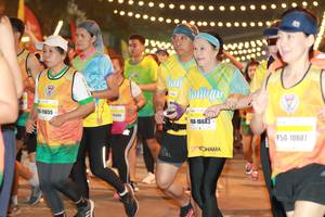 BIB: 11655, 1546, 16683, 10607
                            <button type="button" onclick="openModal(9050678)" class="btn btn-primary btn-sm float-right btn-popup" data-toggle="modal" data-target=".modal-high-quality">
                        <i class="fas fa-shopping-cart"></i> Add to Cart
                    </button>
                                            <button type="button" onclick="isThisMe(9050678, true)" class="btn btn-success btn-sm float-right btn-popup btn-isme hidden" data-toggle="tooltip" data-placement="bottom" title="นี่คือรูปของคุณใช่ไหม คลิกที่นี่เพื่อเอาเข้าอัลบั้ม">
                        <i class="fas fa-plus"></i> Add to album
                    </button>
                    <button type="button" onclick="isThisMe(9050678, false)" class="btn btn-warning btn-sm float-right btn-popup btn-isnotme hidden">
                        <i class="fas fa-ban"></i> Remove from album
                    </button>