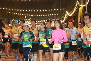 BIB: 1550, 15127, 1652, 1105
                            <button type="button" onclick="openModal(9040658)" class="btn btn-primary btn-sm float-right btn-popup" data-toggle="modal" data-target=".modal-high-quality">
                        <i class="fas fa-shopping-cart"></i> Add to Cart
                    </button>
                                            <button type="button" onclick="isThisMe(9040658, true)" class="btn btn-success btn-sm float-right btn-popup btn-isme hidden" data-toggle="tooltip" data-placement="bottom" title="นี่คือรูปของคุณใช่ไหม คลิกที่นี่เพื่อเอาเข้าอัลบั้ม">
                        <i class="fas fa-plus"></i> Add to album
                    </button>
                    <button type="button" onclick="isThisMe(9040658, false)" class="btn btn-warning btn-sm float-right btn-popup btn-isnotme hidden">
                        <i class="fas fa-ban"></i> Remove from album
                    </button>