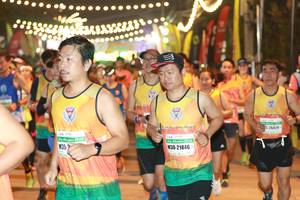BIB: 2629, 21846
                            <button type="button" onclick="openModal(9001624)" class="btn btn-primary btn-sm float-right btn-popup" data-toggle="modal" data-target=".modal-high-quality">
                        <i class="fas fa-shopping-cart"></i> Add to Cart
                    </button>
                                            <button type="button" onclick="isThisMe(9001624, true)" class="btn btn-success btn-sm float-right btn-popup btn-isme hidden" data-toggle="tooltip" data-placement="bottom" title="นี่คือรูปของคุณใช่ไหม คลิกที่นี่เพื่อเอาเข้าอัลบั้ม">
                        <i class="fas fa-plus"></i> Add to album
                    </button>
                    <button type="button" onclick="isThisMe(9001624, false)" class="btn btn-warning btn-sm float-right btn-popup btn-isnotme hidden">
                        <i class="fas fa-ban"></i> Remove from album
                    </button>