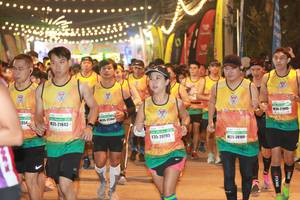 BIB: 21945, 2784, 354, 21843, 20795, 28109
                            <button type="button" onclick="openModal(8989046)" class="btn btn-primary btn-sm float-right btn-popup" data-toggle="modal" data-target=".modal-high-quality">
                        <i class="fas fa-shopping-cart"></i> Add to Cart
                    </button>
                                            <button type="button" onclick="isThisMe(8989046, true)" class="btn btn-success btn-sm float-right btn-popup btn-isme hidden" data-toggle="tooltip" data-placement="bottom" title="นี่คือรูปของคุณใช่ไหม คลิกที่นี่เพื่อเอาเข้าอัลบั้ม">
                        <i class="fas fa-plus"></i> Add to album
                    </button>
                    <button type="button" onclick="isThisMe(8989046, false)" class="btn btn-warning btn-sm float-right btn-popup btn-isnotme hidden">
                        <i class="fas fa-ban"></i> Remove from album
                    </button>